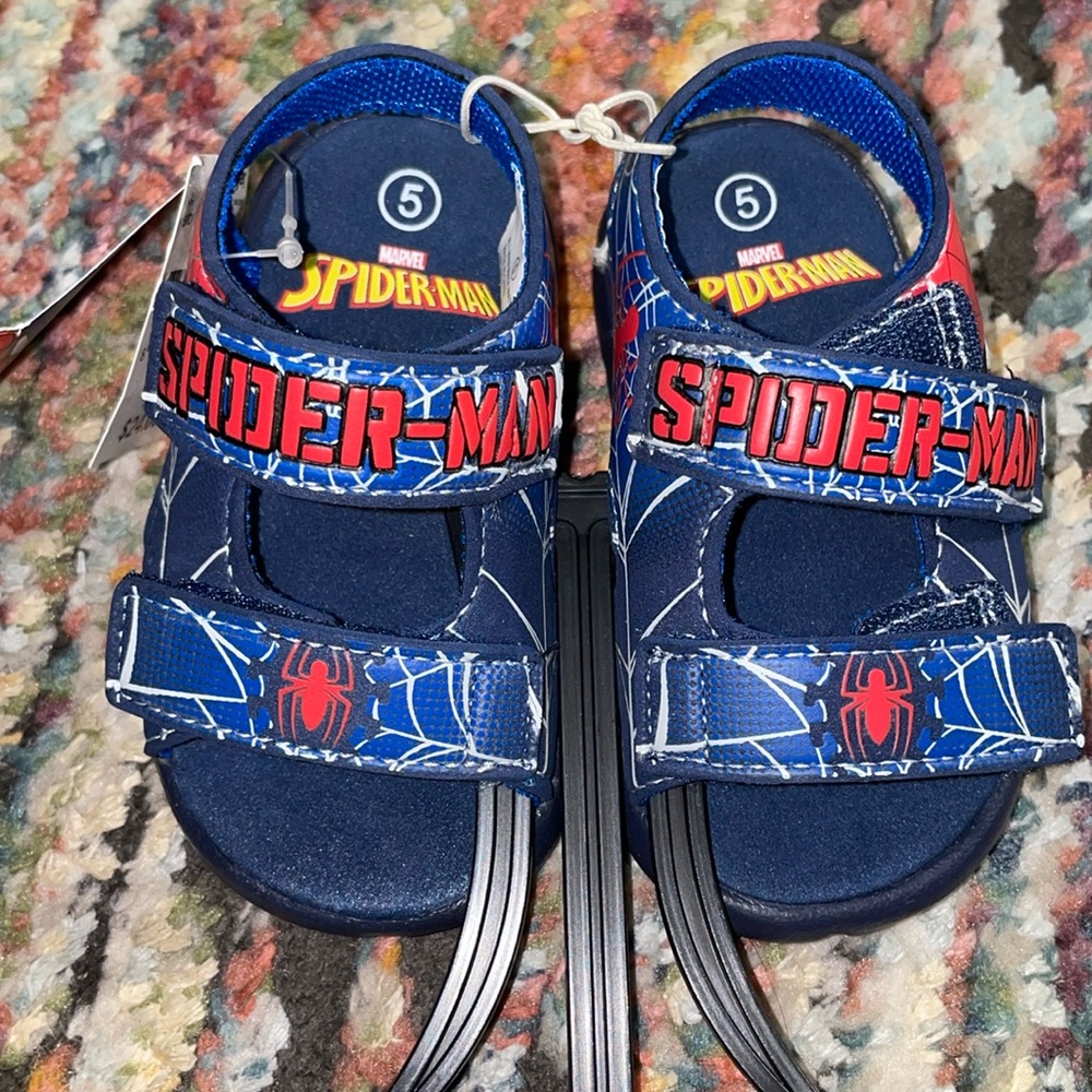 Spider-Man Velcro slippers. Size 5 toddler